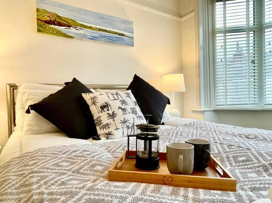 Portsmouth 3 Bedroom Getaway, Sleeps 6 Luaran gambar