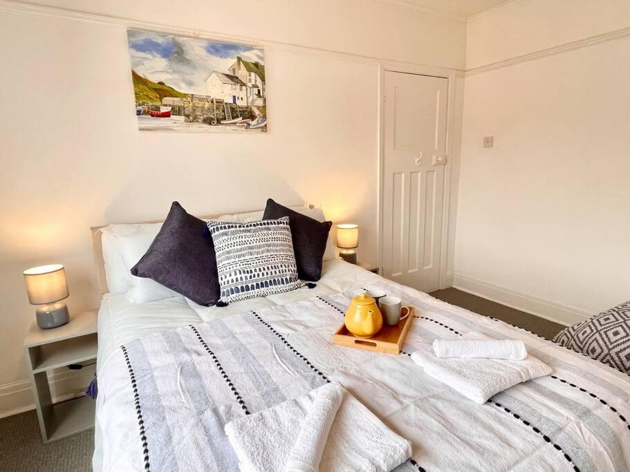 Portsmouth 3 Bedroom Getaway, Sleeps 6 Luaran gambar