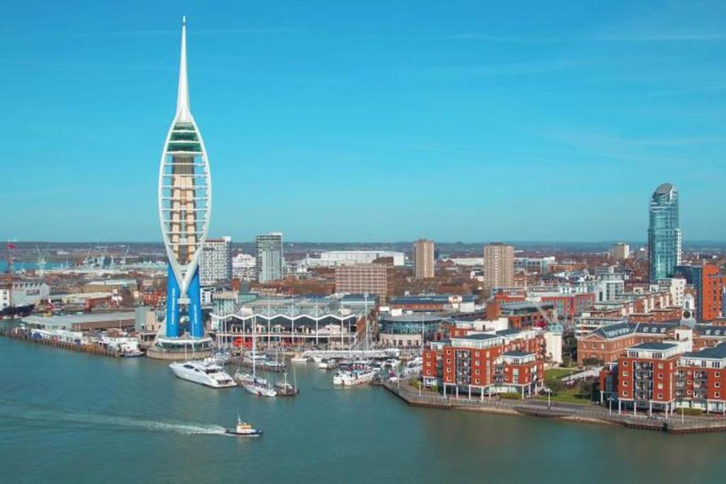 Portsmouth 3 Bedroom Getaway, Sleeps 6 Luaran gambar
